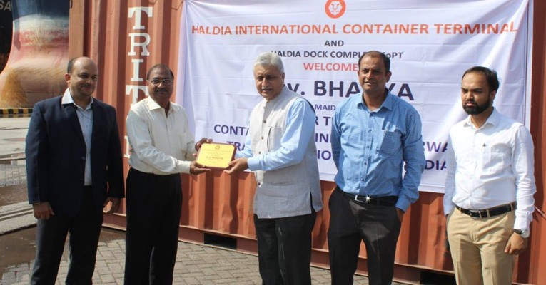 largest-containerised-movement-aboard-mv-bhavya-on-haldiapatna-journey-shipping