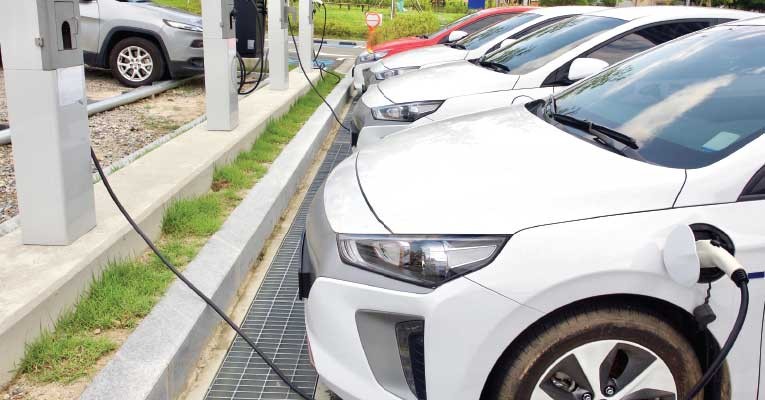 toxic-slowdown-in-auto-sector-evs-to-disrupt-the-market-inside