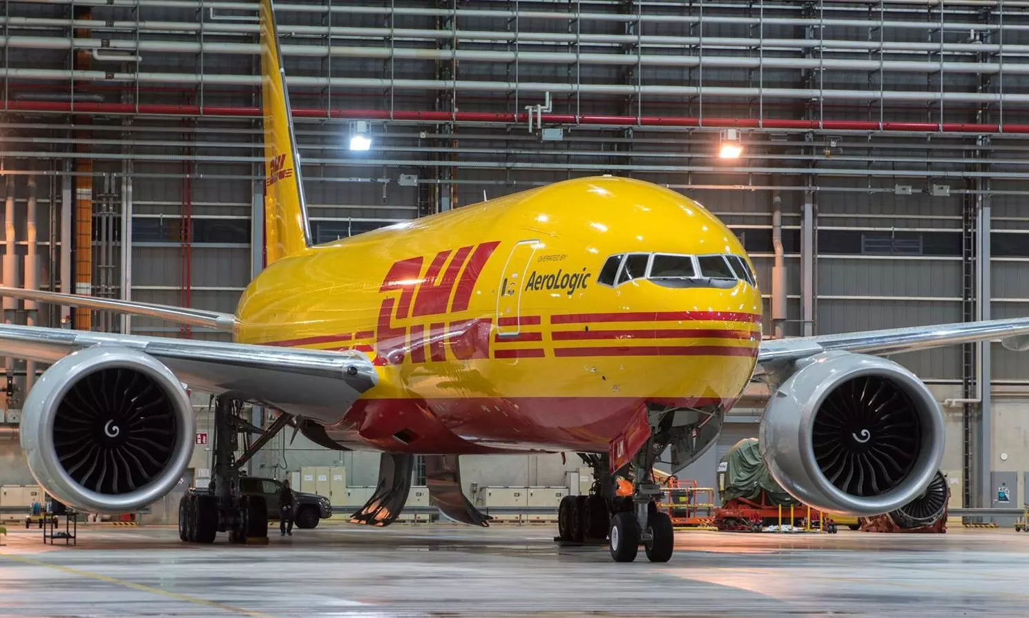 DHL Express places order for six additional Boeing 777 freighters
