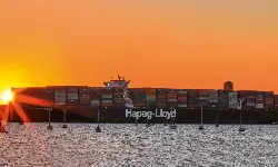 Hapag signs deal with Mærsk Mc-Kinney Møller Center Hapag signs deal with Mærsk Mc-Kinney Møller Center