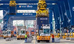 LA/LB ports automation will lead to more work, hours, new study says LA/LB ports automation will lead to more work, hours, new study says