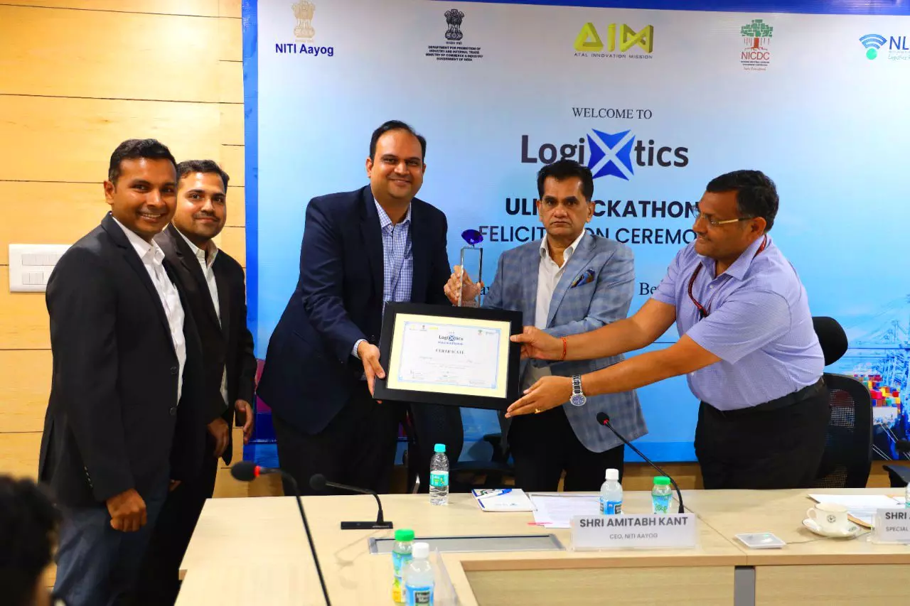 SaaS start up FreightFox wins ULIP LogiXtics Hackathon SaaS start up FreightFox wins ULIP LogiXtics Hackathon