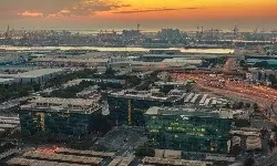 DP World, CDPQ to invest $5bn in UAE DP World, CDPQ to invest $5bn in UAE