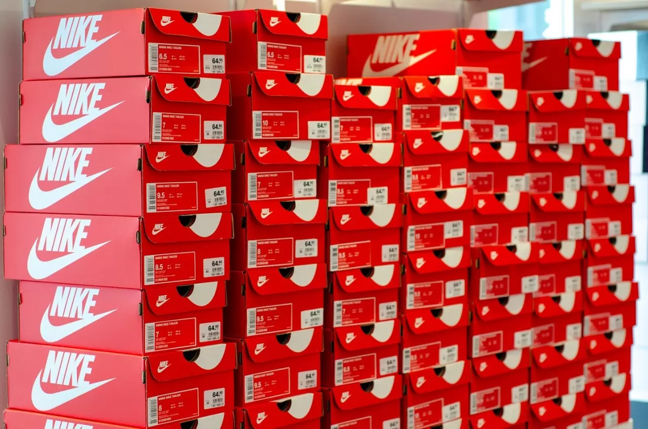 Green shipping to add less than €0.10 to pair of Nikes