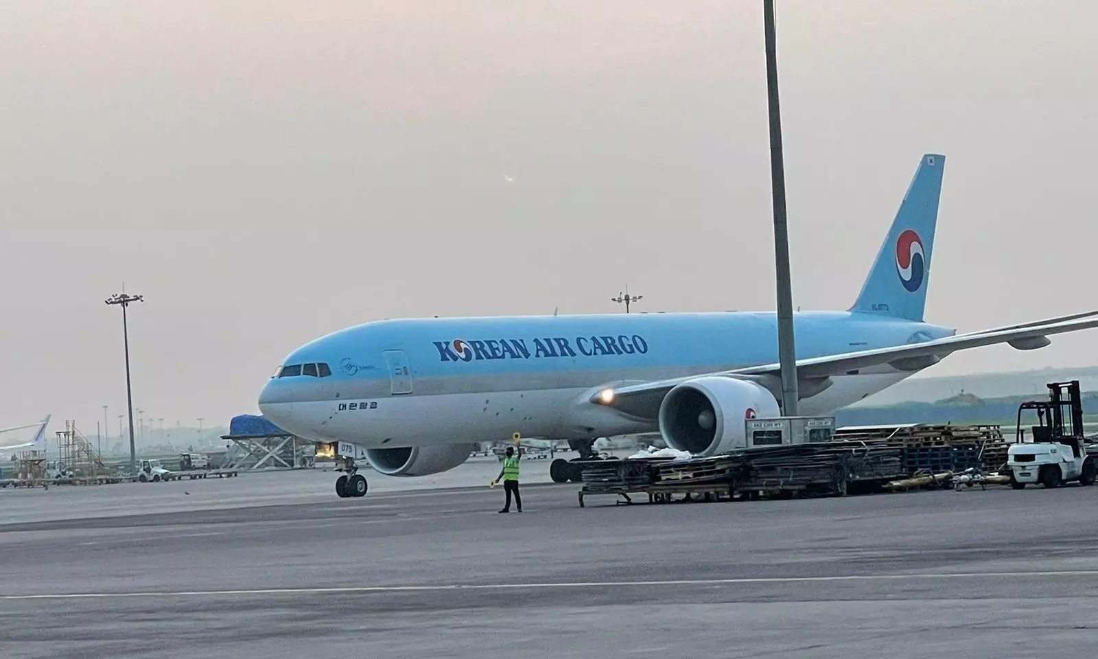 Arrival of the first Korean Air Cargo B777 freighter after service resumption at Delhi International Airport on Wednesday, July 6, 2022. Arrival of the first Korean Air Cargo B777 freighter after service resumption at Delhi International Airport on Wednesday, July 6, 2022.