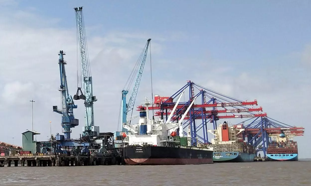 APM Terminals Pipavav sets high performance standard in ship movement APM Terminals Pipavav sets high performance standard in ship movement