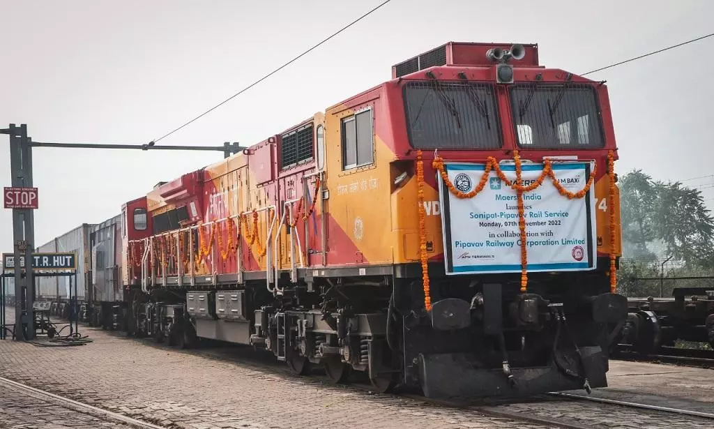 Maersk flags off Pratigya Express from NCR to Pipavav Maersk flags off Pratigya Express from NCR to Pipavav