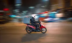 How to navigate last-mile delivery complications and ensure customer satisfaction How to navigate last-mile delivery complications and ensure customer satisfaction