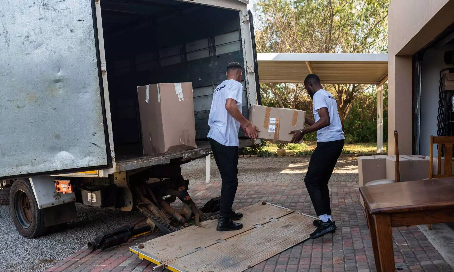 Heres how you can make your Christmas move seemless Heres how you can make your Christmas move seemless