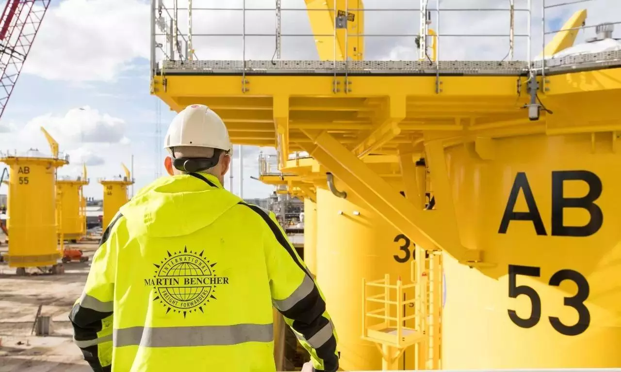 Maersk completes acquisition of Martin Bencher Group Maersk completes acquisition of Martin Bencher Group