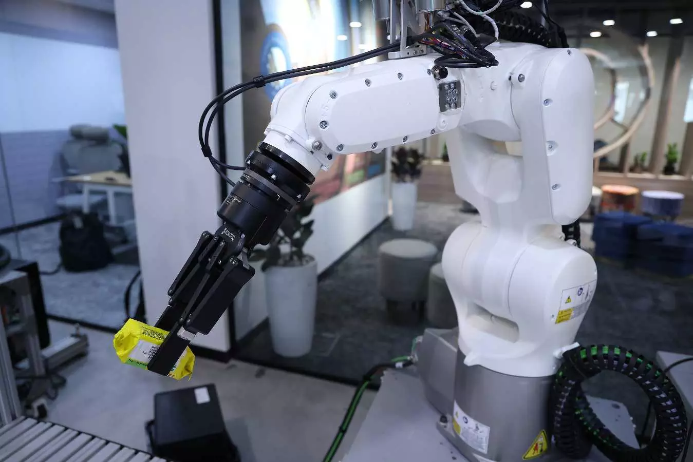 CynLr launches state-of-the-art research hub for robotics in Bengaluru CynLr launches state-of-the-art research hub for robotics in Bengaluru