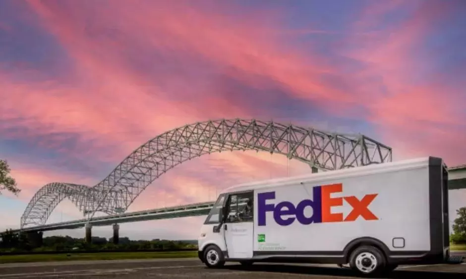 FedEx to merge FedEx Express, FedEx Ground, FedEx Services