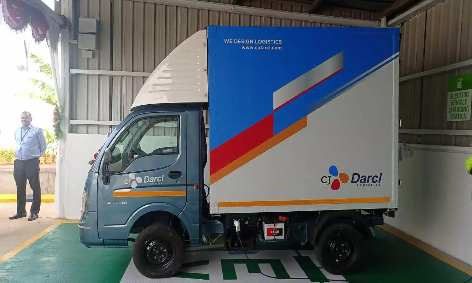 CJ DARCL launches EV for intra-city cargo run CJ DARCL launches EV for intra-city cargo run