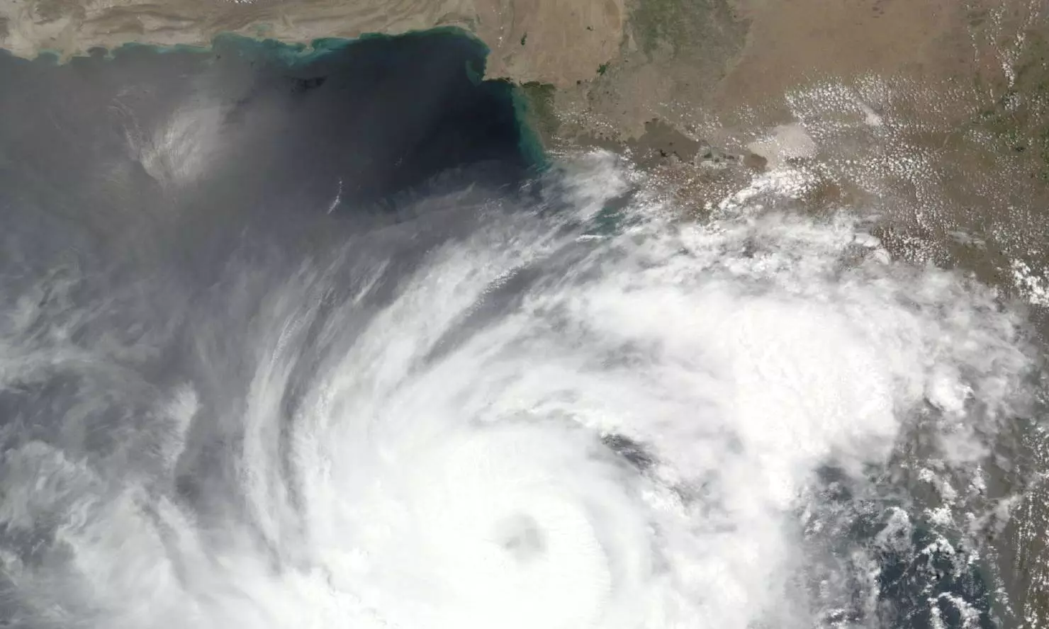Cyclone Biparjoys approach sparks concerns for container shipping Cyclone Biparjoys approach sparks concerns for container shipping