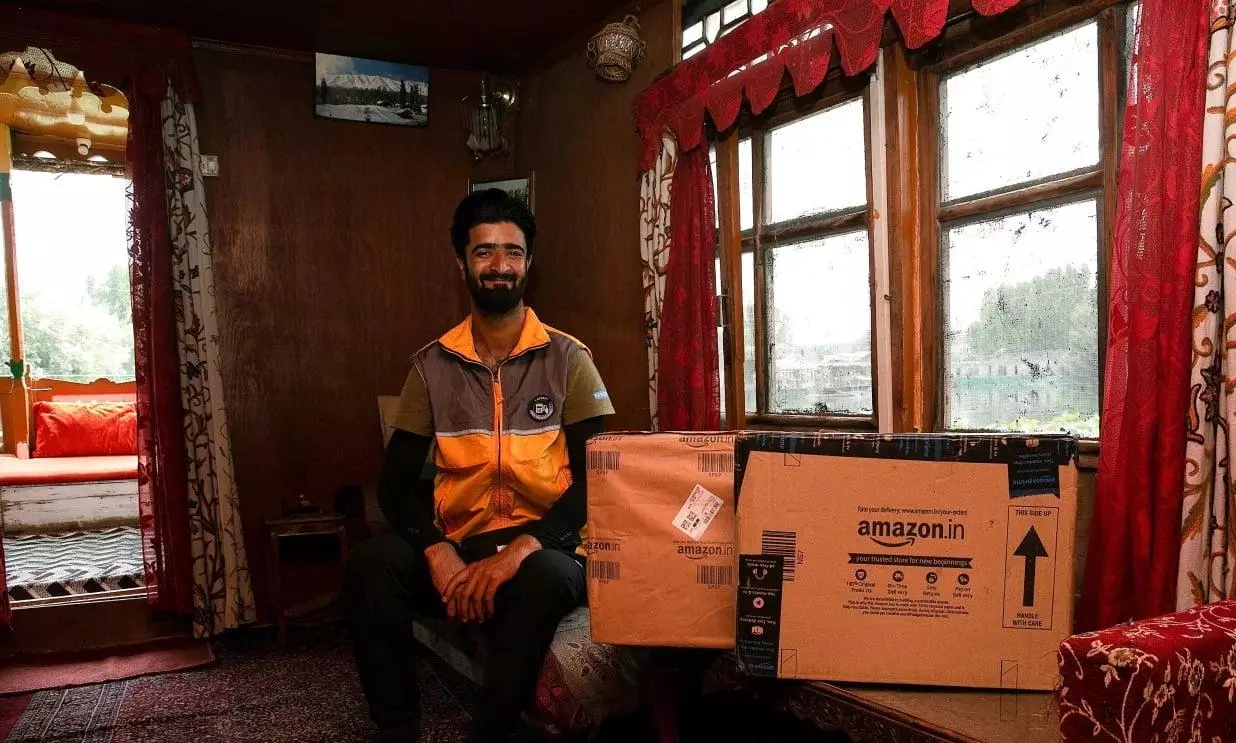 Blog: Dal Lake home to India’s first floating Amazon store