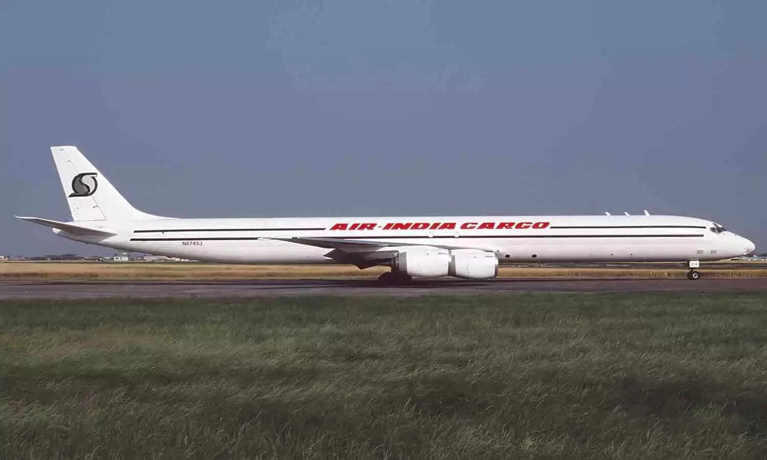 Air-India Cargo DC-8 freighter in Belgium, July 1994 (Source: Airliners.net) Air-India Cargo DC-8 freighter in Belgium, July 1994 (Source: Airliners.net)