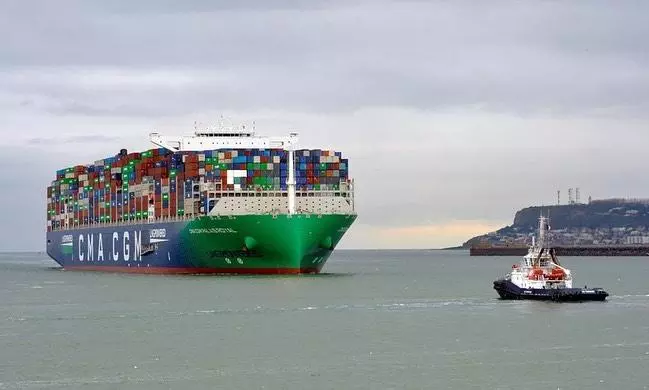 Long-term ocean freight rates drop over 60%: Xeneta Long-term ocean freight rates drop over 60%: Xeneta