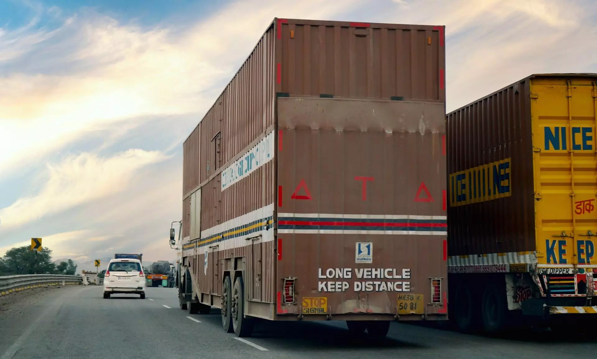 Indian road logistics on a smooth ride in FY2024; outlook stable Indian road logistics on a smooth ride in FY2024; outlook stable