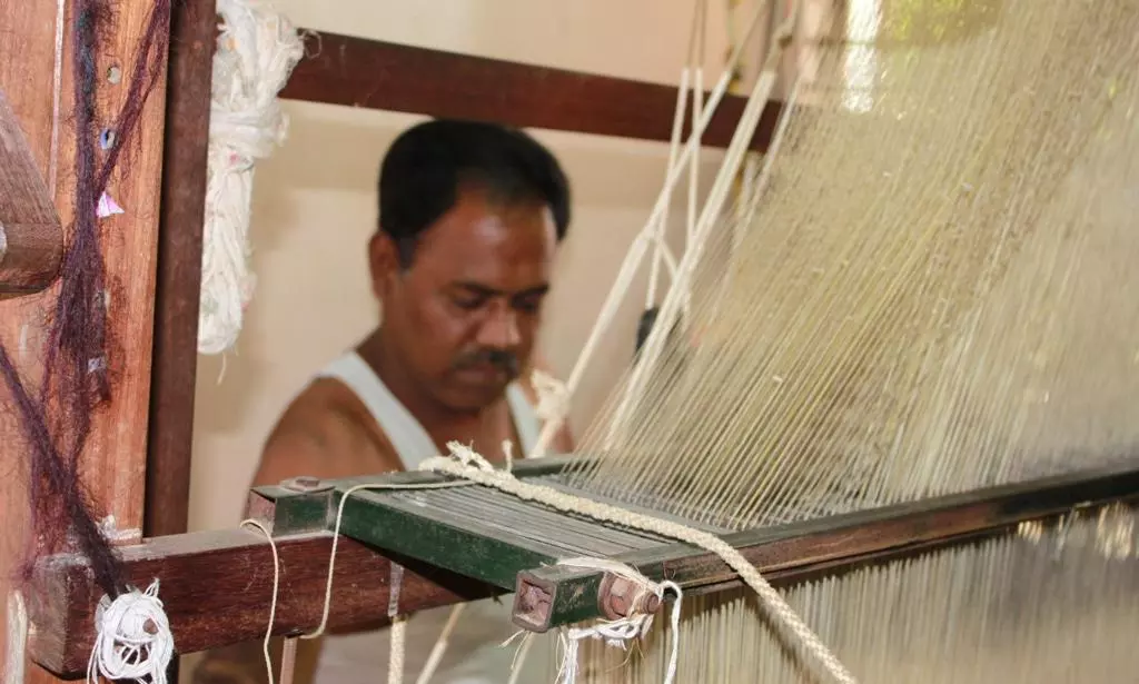 ONDC, SellerApp, Delhivery drive up sales for Kanjeevaram weavers ONDC, SellerApp, Delhivery drive up sales for Kanjeevaram weavers