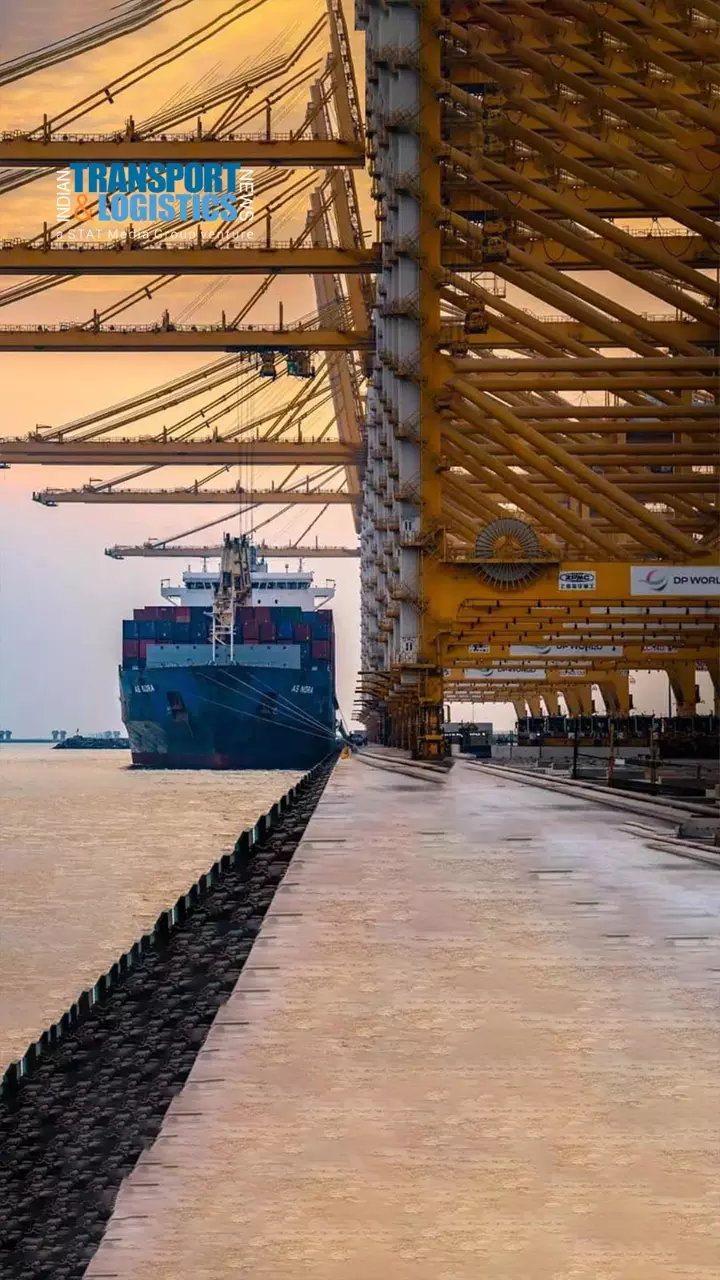 DP World launches global freight forwarding network