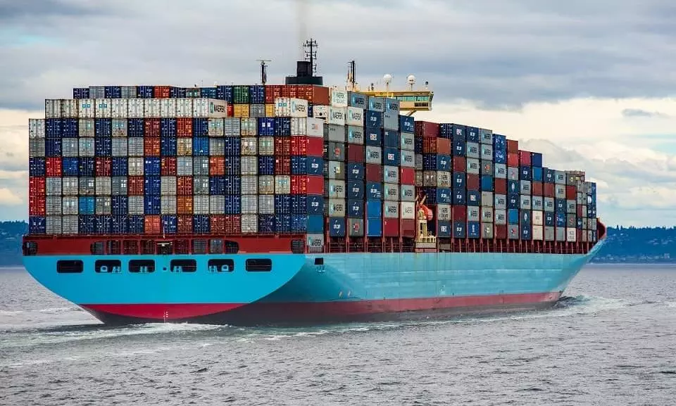 Ships above 12,000 TEU drive 100% increase in average ship size