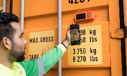 Hapag-Lloyd launches first dry container tracking product Live Position Hapag-Lloyd launches first dry container tracking product Live Position