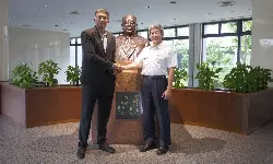 Japanese logistics firm Seino enters India with Mahindra Logistics JV Japanese logistics firm Seino enters India with Mahindra Logistics JV