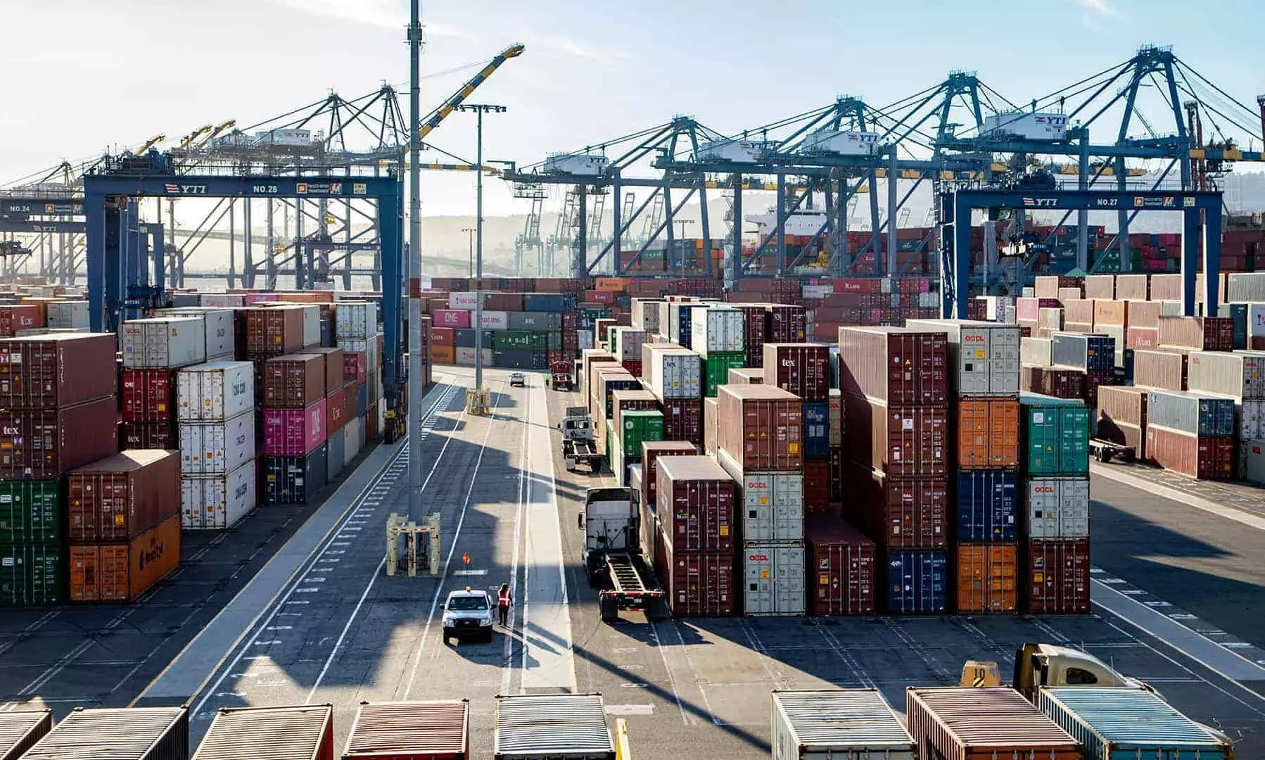Los Angeles Port July cargo soars 37% on record imports Los Angeles Port July cargo soars 37% on record imports