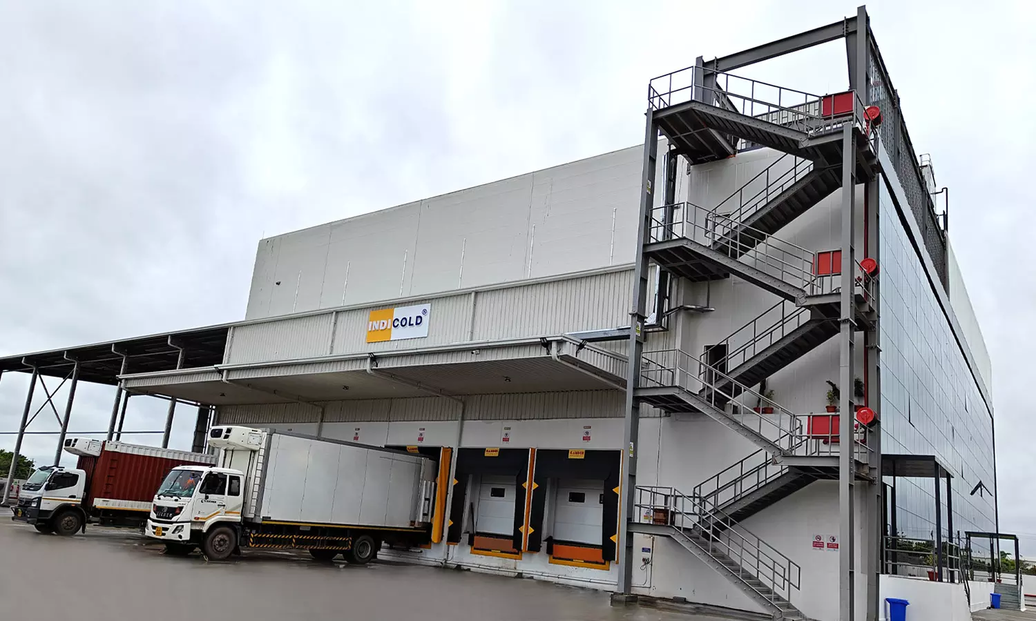 Indicolds Dholasan warehouse (Indias first fully automated high-bay frozen ASRS facility) Indicolds Dholasan warehouse (Indias first fully automated high-bay frozen ASRS facility)