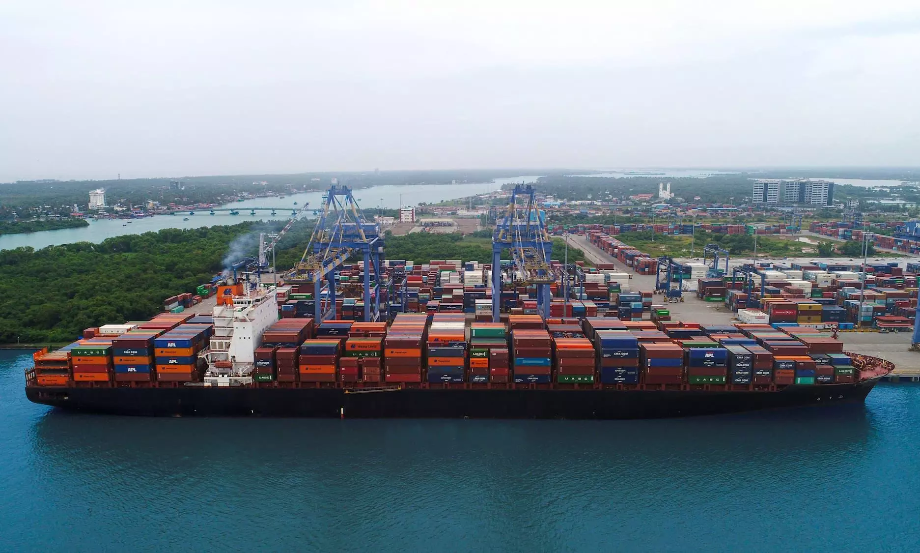 DP World Cochin handles 81,000 TEUs in June, up 35% MoM DP World Cochin handles 81,000 TEUs in June, up 35% MoM
