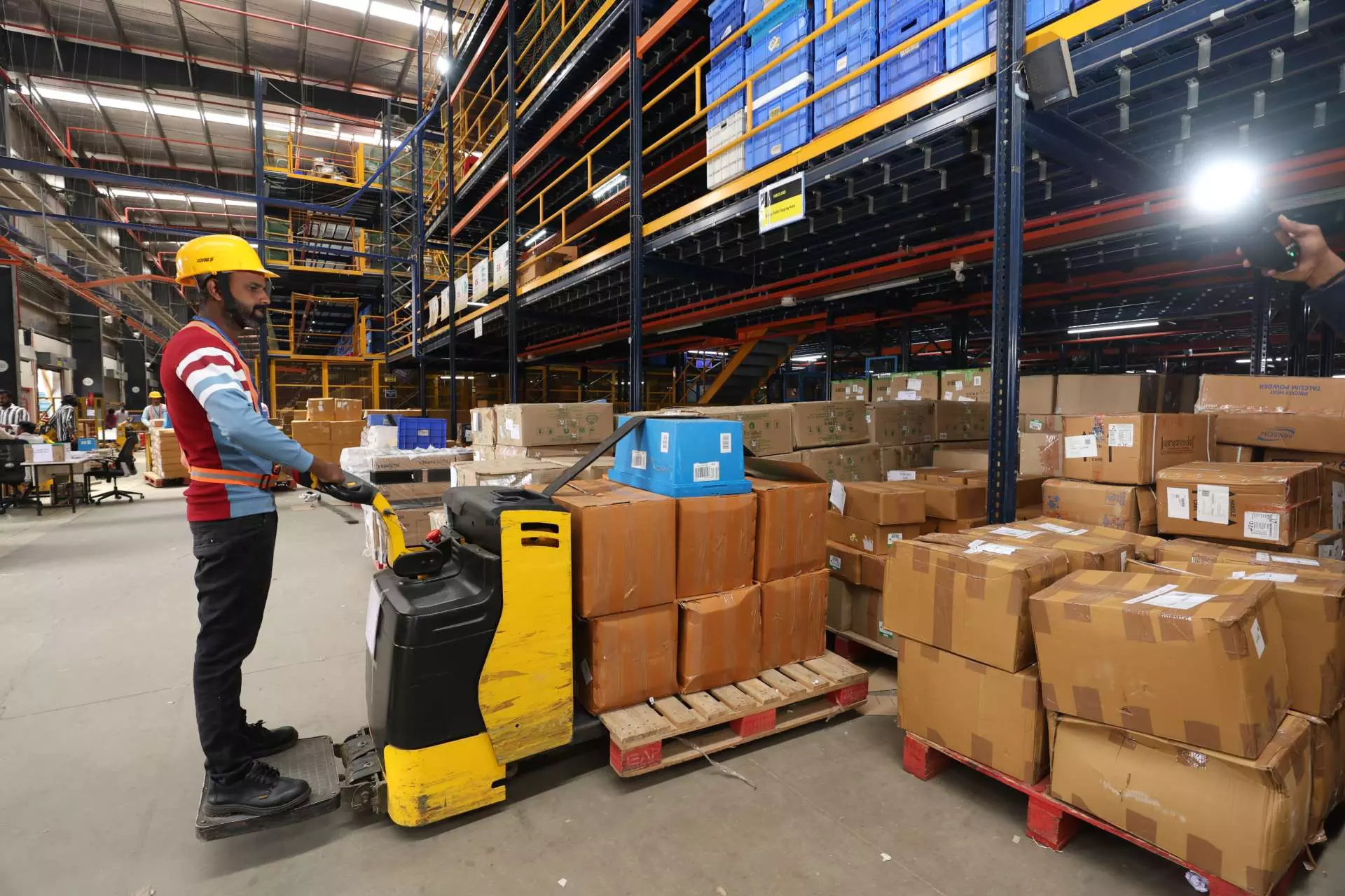 Flipkart boosts deliveries with new centres across India Flipkart boosts deliveries with new centres across India