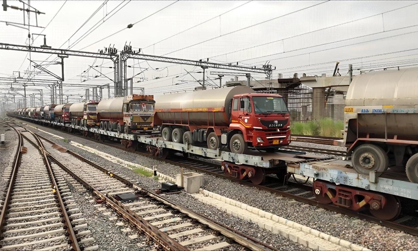 Indian Railways introduces Trucks-on-Trains service on DFC network