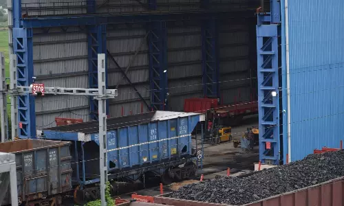 Indian Railways clocks 4% freight growth in Feb; Revenue up to ₹14,500 crore