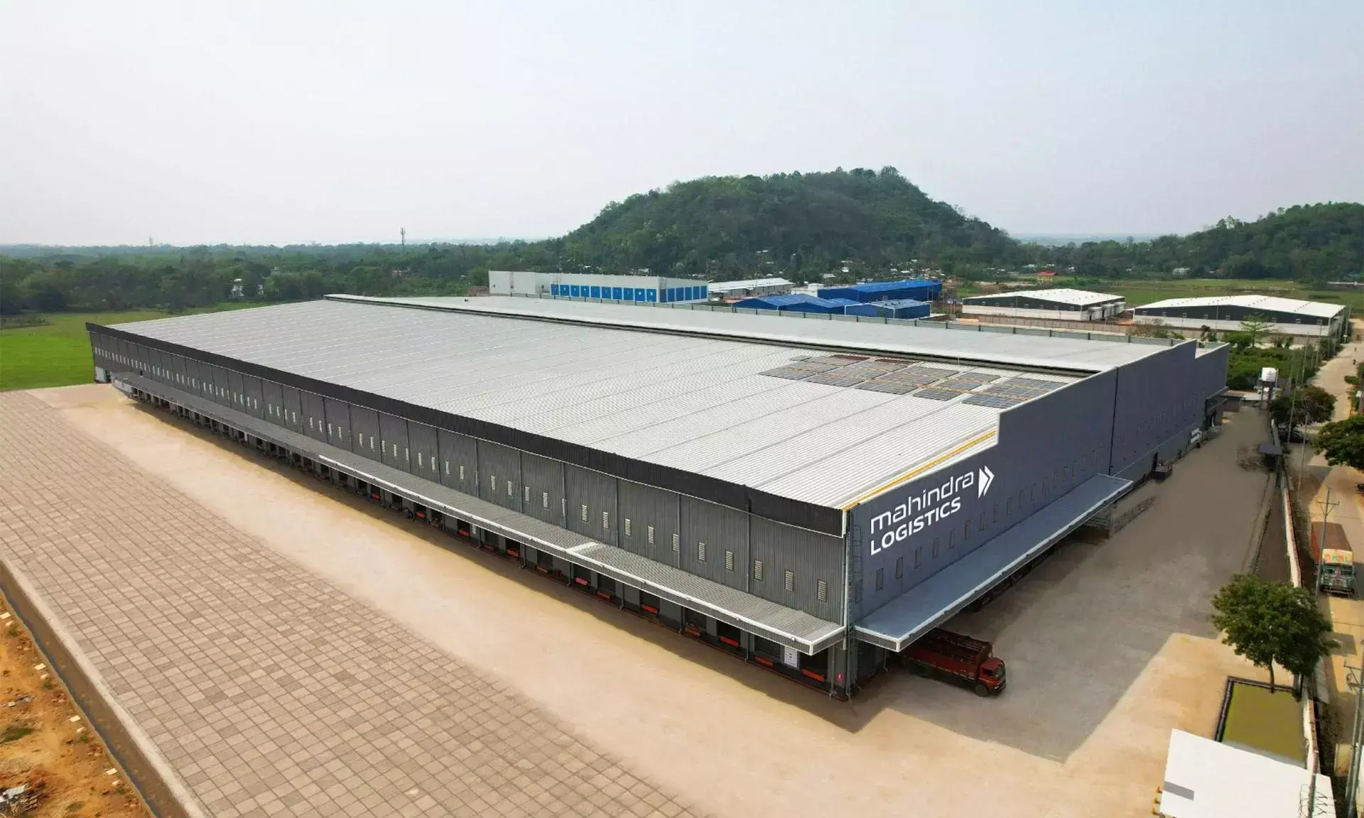 Mahindra Logistics FY26 revenue rises 15...