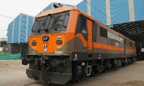 Siemens hands over first D9 freight locomotives to Indian Railways