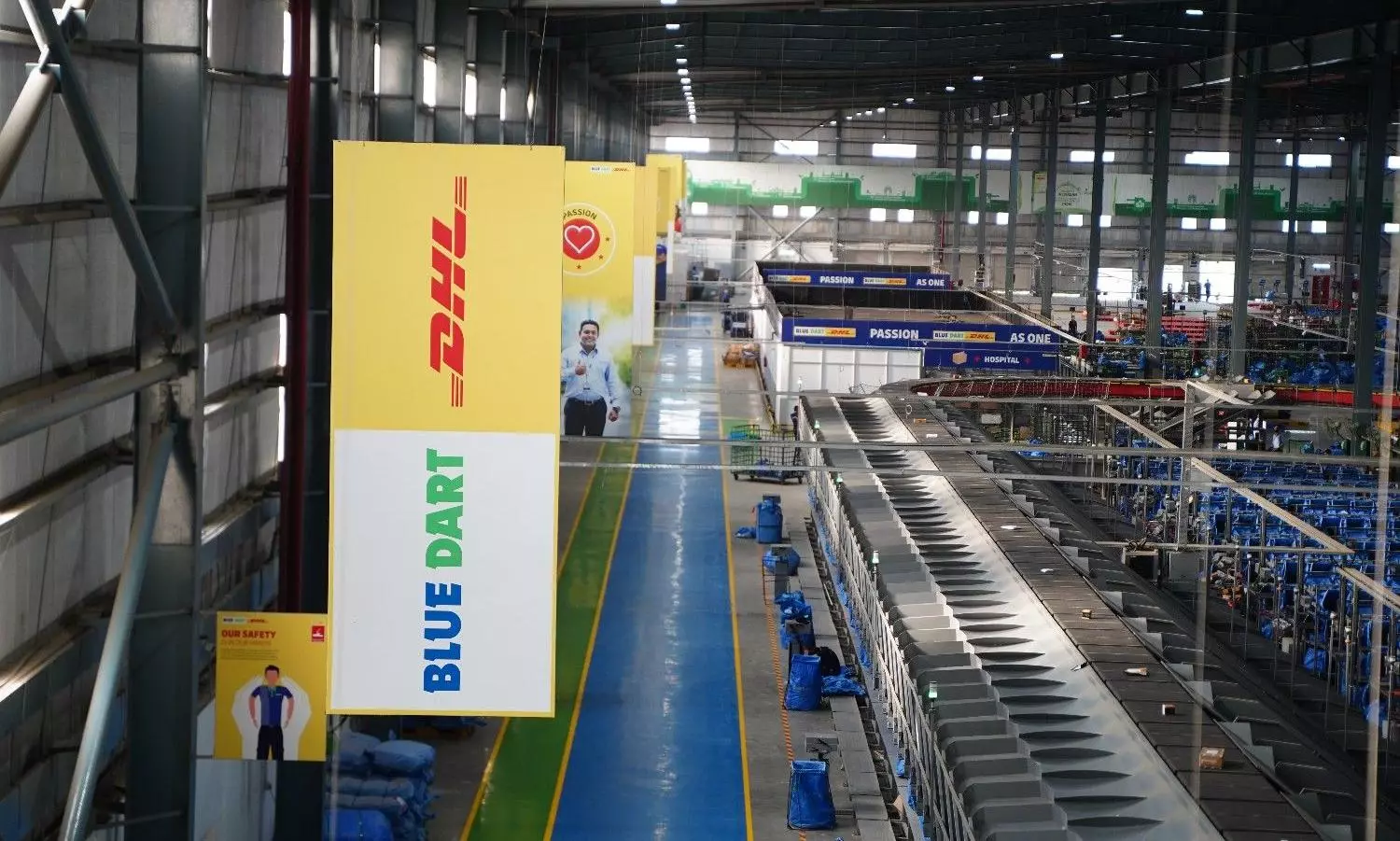 Blue Dart marks 30 years of aviation operations across India Blue Dart marks 30 years of aviation operations across India