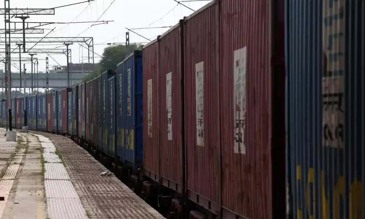 Indian Railways clears single all India licence for container trains Indian Railways clears single all India licence for container trains