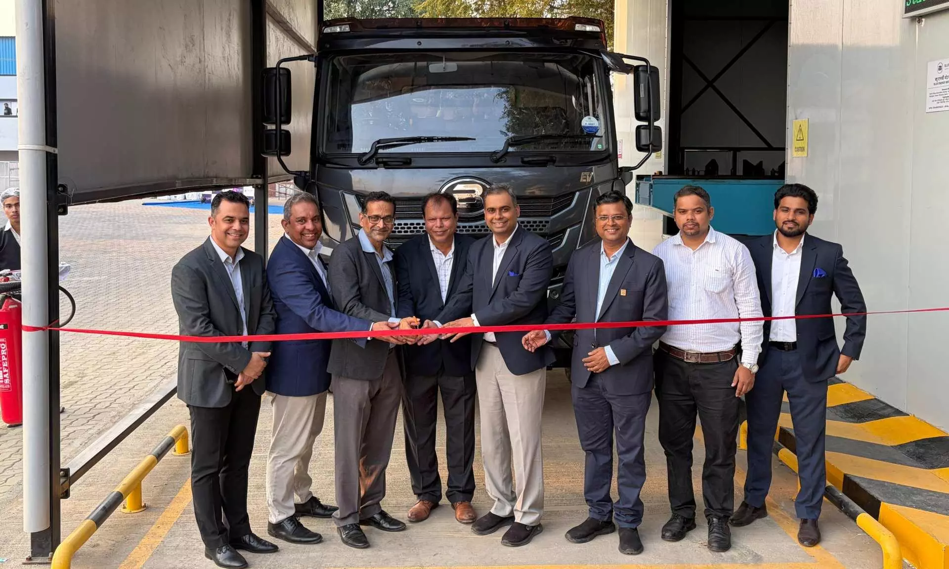 Blue Energy Motors, HPCL launch Electric Truck Battery-Swap station in Bhiwandi Blue Energy Motors, HPCL launch Electric Truck Battery-Swap station in Bhiwandi