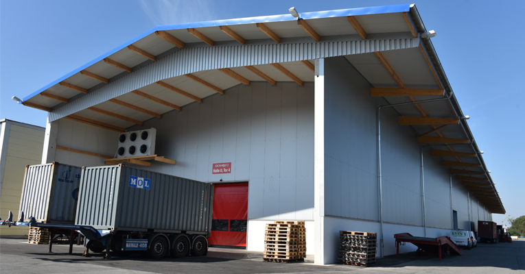 Eichholtz expands storage capacity with new refrigerated warehouse Eichholtz expands storage capacity with new refrigerated warehouse