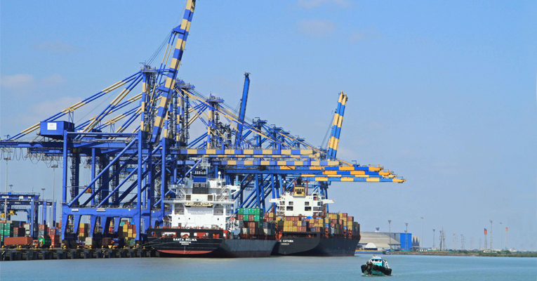 Adani to invest Rs 6,000 crore in Mundra Port