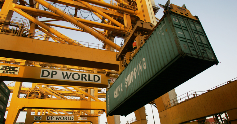 DP World signs deal with J