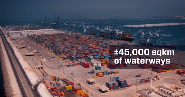 Abu Dhabi%u2019s waterways comprise 45,000 sq km along a 2,400 km stretch of coastline, which hosts 17 ports, 100  facilities, 1,000 companies, and provides for over 40,000 vessels per year.