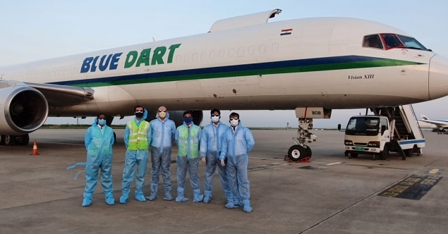 Blue Dart Crew at Shanghai Pudong International Airport (PVG)