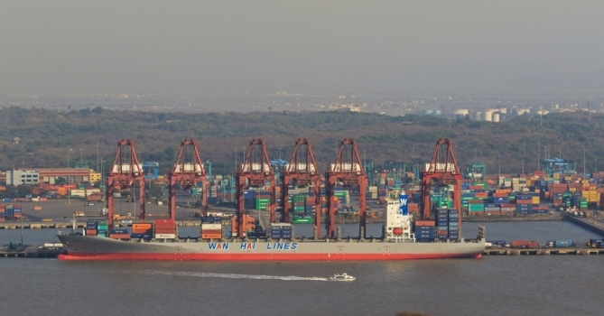 Container prices continue to rise, up 35-50% across Indian ports
