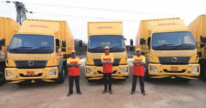 DHL SmarTrucking employs more than 2,100 drivers, 745 trucks and has 13 SmartHubs in India. DHL SmarTrucking employs more than 2,100 drivers, 745 trucks and has 13 SmartHubs in India.
