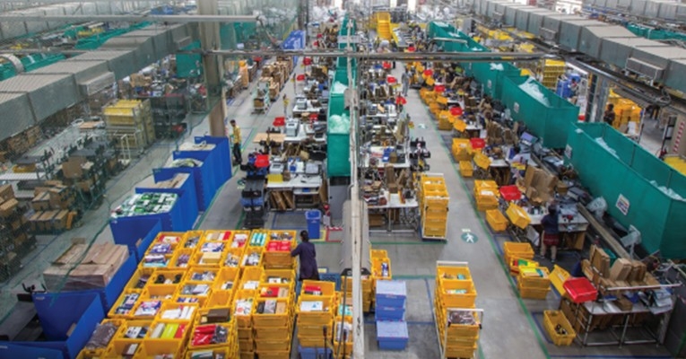 E-commerce shines with logistics  push