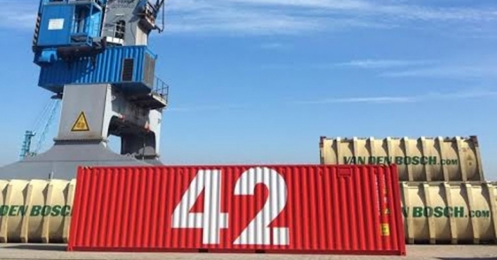 Container 42 will record what kinds of things a container shipment goes through when it is shipped by sea or overland.