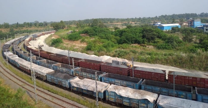 Railways earned %u20B99896 crore from loading 102 million tonnes of freight in September 2020.