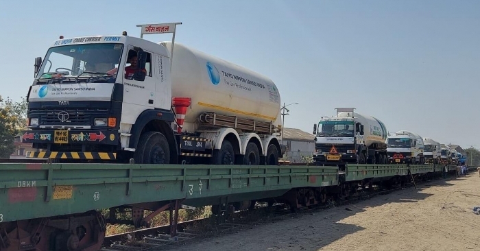 To fulfil the requirements of medical oxygen in Uttar Pradesh, for the movement of the train, a green corridor was created between Lucknow to Varanasi.