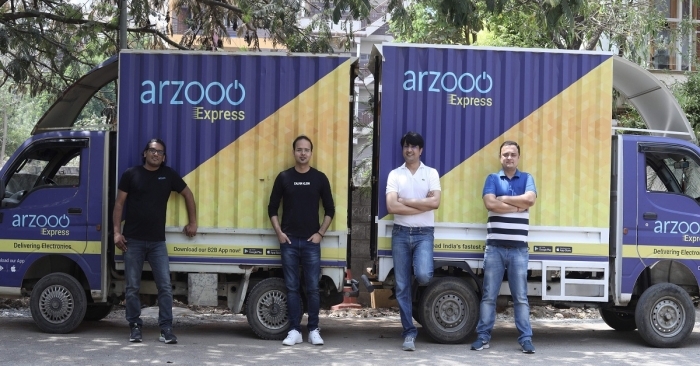 Arzooo Express, besides having a fleet of vehicles plying around cities, has an end-to-end technology platform to manage Arzooo's supply chain on a real-time basis.